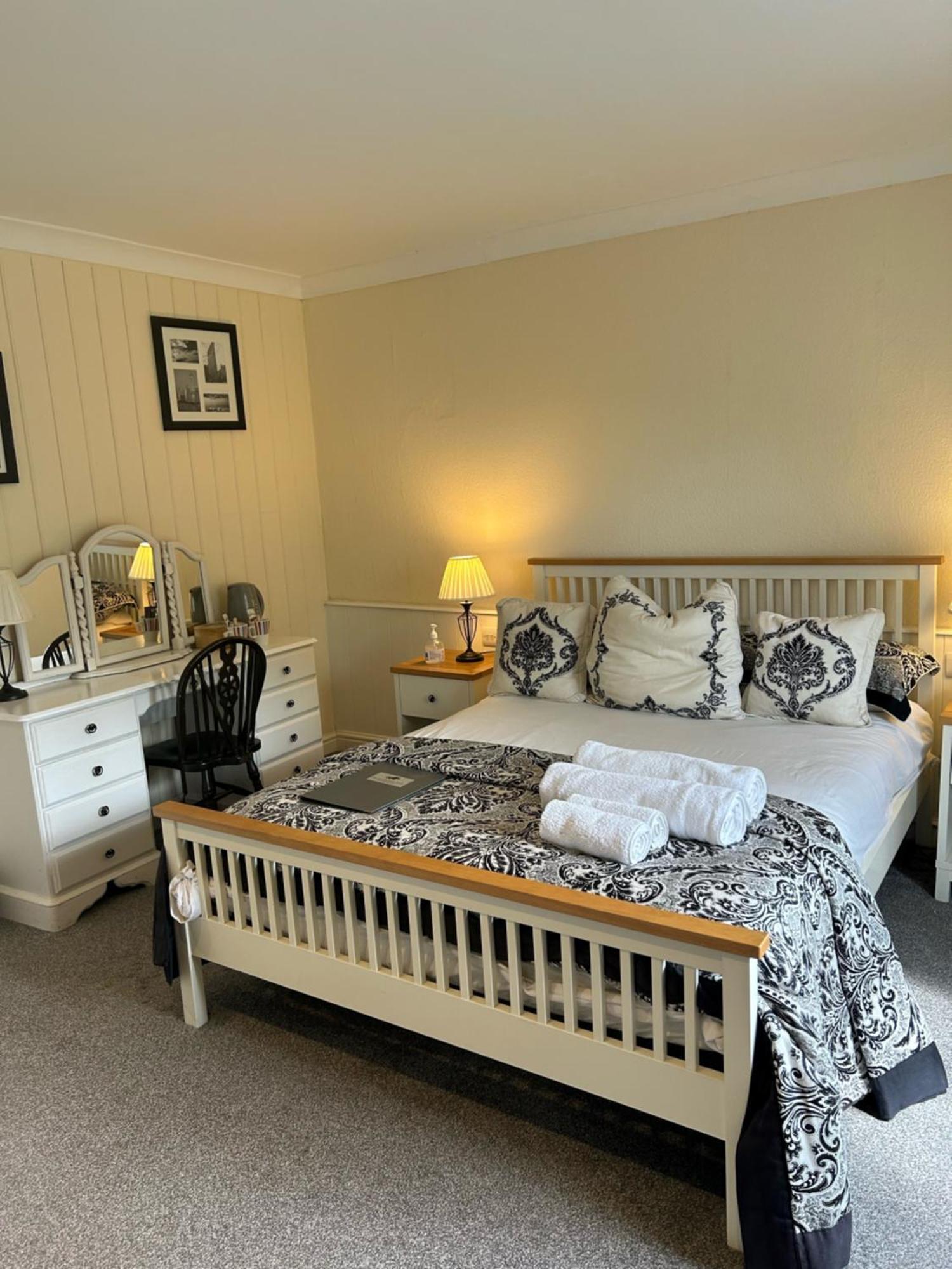 The Highwayman Hotel Kidlington Bagian luar foto