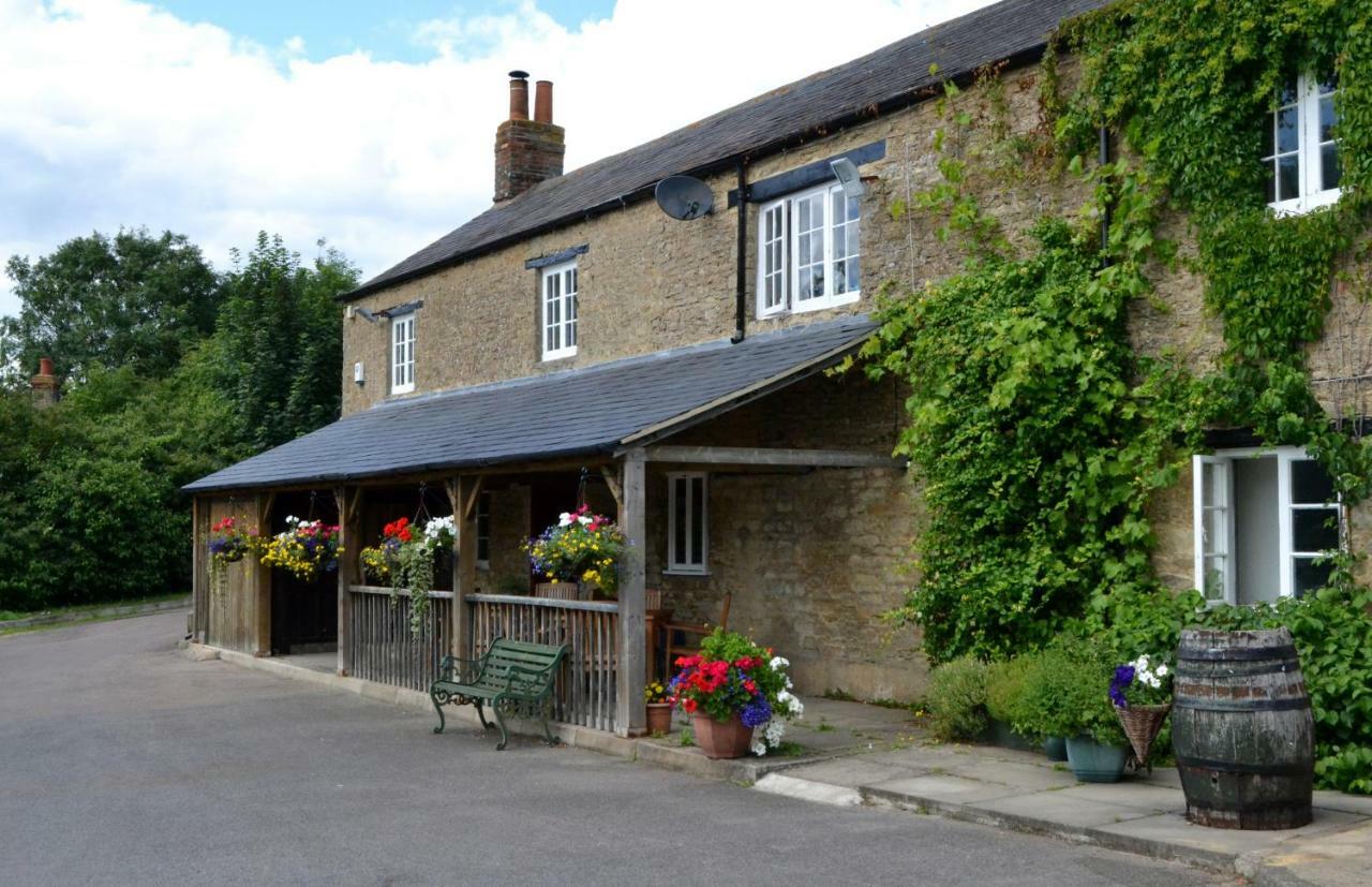 The Highwayman Hotel Kidlington Bagian luar foto