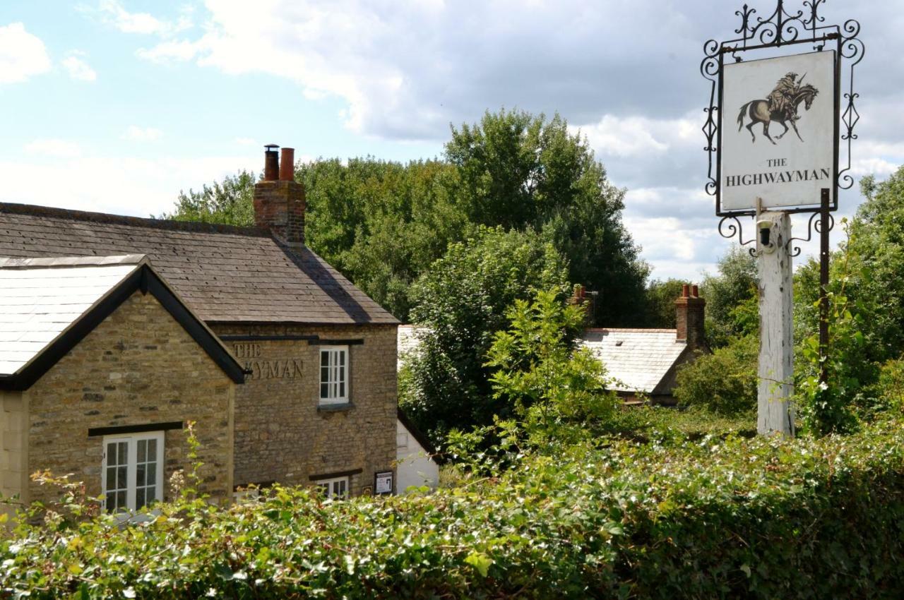 The Highwayman Hotel Kidlington Bagian luar foto
